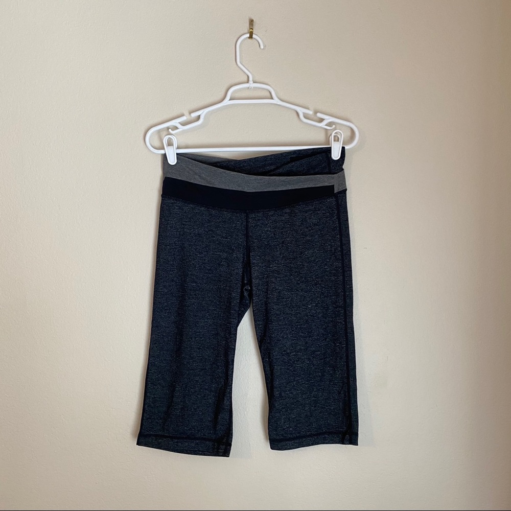 LULULEMON gray Astro cropped capris